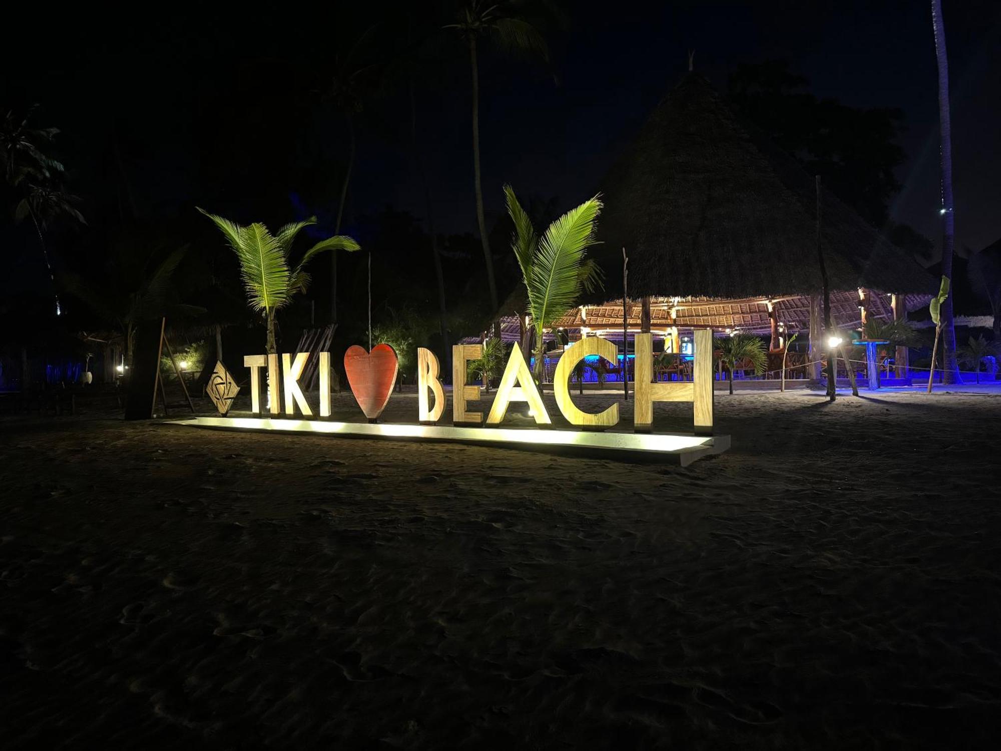 Tiki Beach Club & Resort (Adults Only) Bwejuu Buitenkant foto
