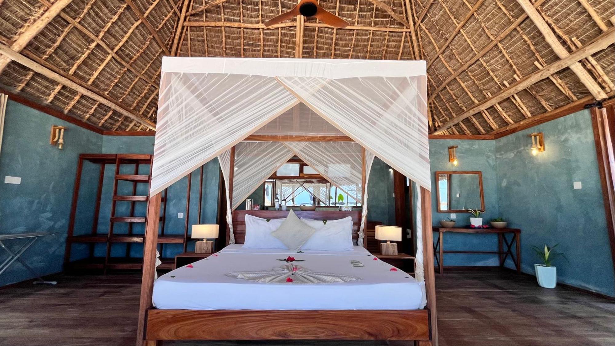 Tiki Beach Club & Resort (Adults Only) Bwejuu Buitenkant foto