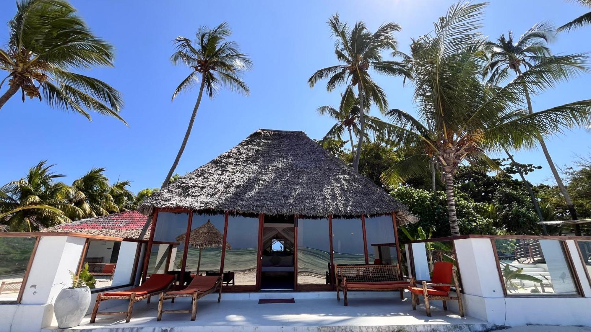 Tiki Beach Club & Resort (Adults Only) Bwejuu Buitenkant foto