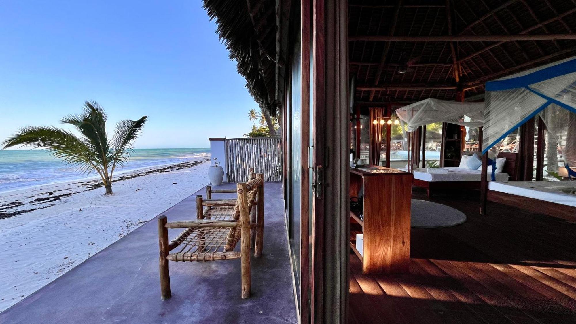 Tiki Beach Club & Resort (Adults Only) Bwejuu Buitenkant foto